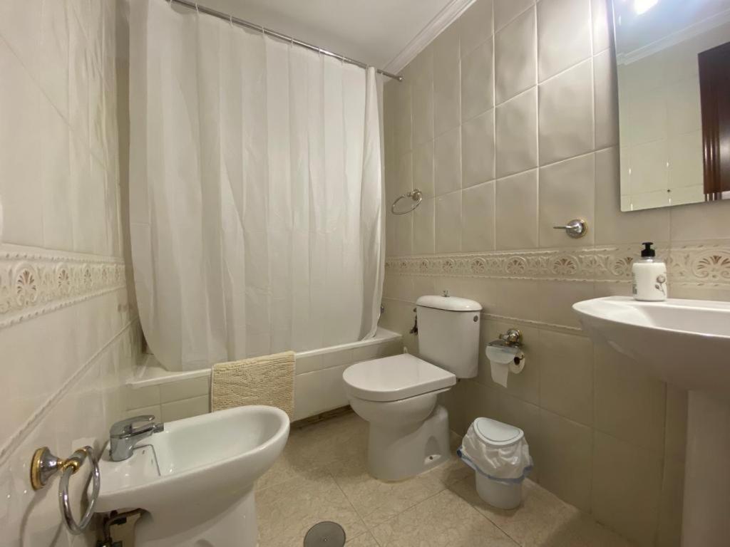 Apartamento Familiar En Barrio Reina Victoria Huelva Ngoại thất bức ảnh